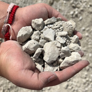 gravel handful